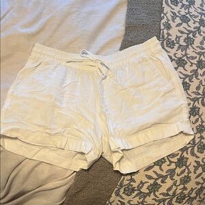 Women's White Casual linen Shorts